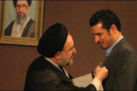 مدال‌های پر دردسر خاتمی