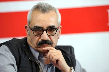 اعتراض فرزاد موتمن به محمدحسین مهدویان