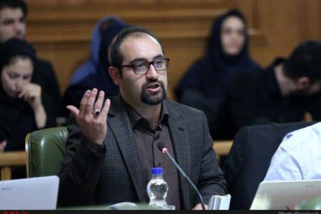 نظری:  خون رئیس‌جمهور از خون بقیه مردم رنگین‌تر نیست