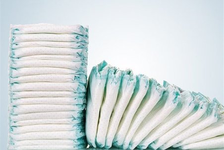 چرا پوشک گران شد؟/ یک تولیدکننده: کمبود پوشک نداریم؛ هزینه تولید بالا رفته