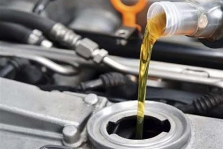 افزایش ۵۰ درصدی قیمت روغن موتور/بازار فروش روغن های تقلبی داغ شد
