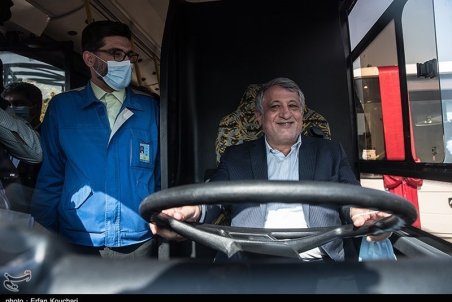 ازدحام جعیت در مترو و اتوبوس یکی از دلایل عدم کنترل کرونا