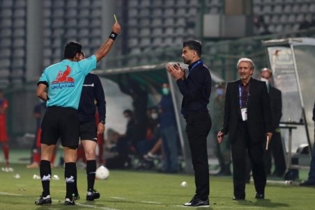 رضایی: داور با آوانتاژ بیگانه بود و از کنار مفاهیم ساده فوتبال می‌گذشت