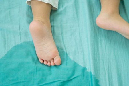 شب ادراری کودکان چه زمانی خطرناک می‌شود؟