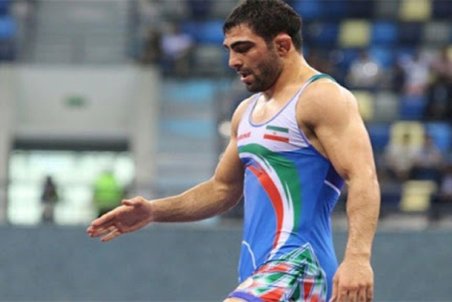 حسین خانی: با شرایط خاص در انتخابی کشتی گرفتم/ حقم را وسط میدان می‌گیرم