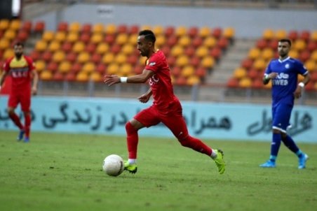 ادب حکم می‌کرد جواب فکری را ندهم