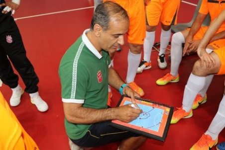 علی افضل : شمسایی رییس فوتسال ایران است و از همه چیز با خبر!