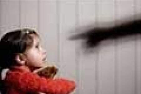 بازداشت عامل اجبارِ کودک به مصرف مشروب