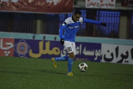 روستایی: شهر خودرو یک موقعیت هم نداشت ولی از اتلاف وقت حرف می‌زنند