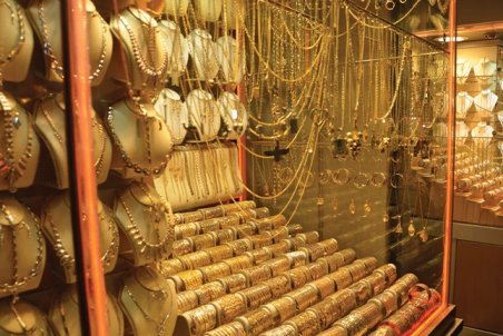 حذف مالیات بر ارزش افزوده طلا به چشم مشتریان نیامده است