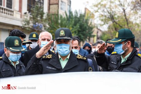 سردار رحیمی: مجوزی برای ورود خودرو‌های تاکسی اینترنتی نیست