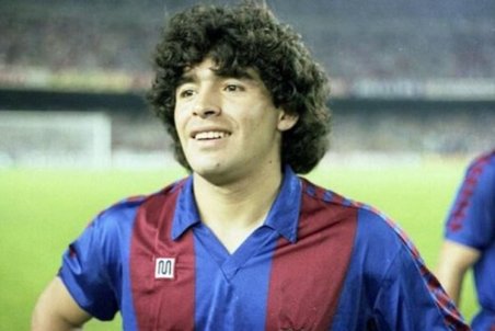 (عکس) تنها بازیکن ایرانی که مارادونا را شکست داد!