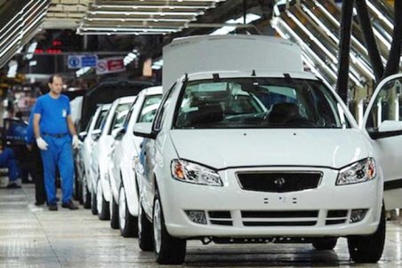 ریزش یک تا ۲۰ میلیونی قیمت خودرو‌های داخلی در بازار امروز ۹ آذر ۹۹؛ پراید و تیبا ارزان شدند