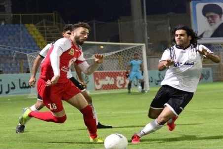 عبدی باید قدر این فرصت را بداند/ پرسپولیس هنوز کامل نیست