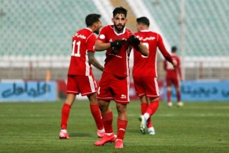 این مدل گل زدن شِگِرد من است و آن را تمرین کرده بودم/ هدف ما در این فصل فقط قهرمانی است