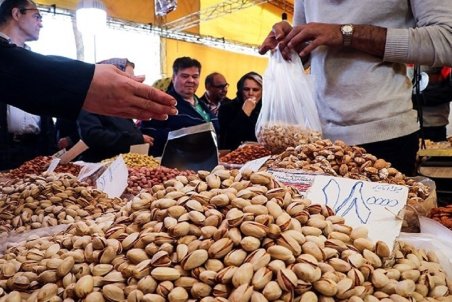 کرونا شیب تند گرانی آجیل شب یلدا را متوقف نکرد