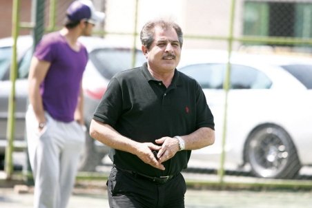 پنجعلی: از مشکلات پرسپولیس می‌شود یک کتاب نوشت/ نوع قرارداد بشار خیلی بد است