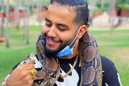 (ویدئو) میلاد حاتمی بازداشت شد؛ ترکیه درپی دیپورت میلاد حاتمی به ایران است