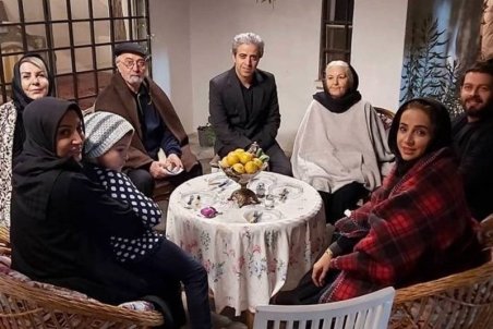 ماجرای دوبله دردسرساز "بیگانه‌ای با من است"/ اعتراض بازیگر و روایت تهیه‌کننده