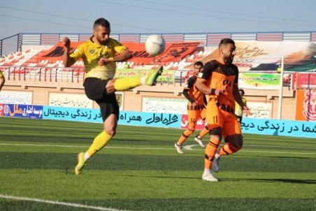 مرزبان و نیمکت سپاهان به ما توهین کردند/ مربی محروم مس اصلاً روی نیمکت حضور نداشت