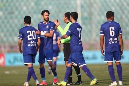 ورمزیار: استقلال نباید اشتباه پرسپولیس را تکرار کند