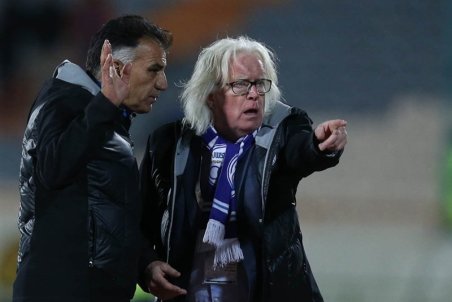 طاهری: حضور افرادی مثل نظری کمکی به استقلال نکرده است/ فکری پای دستیارانش بایستد