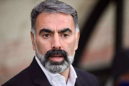 فکری: چرا پرسپولیس همان زمان که از آسیا برگشت با ما بازی نکرد؟