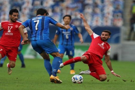 حلالی: شمشیر را برای پرسپولیس از رو بسته‌اند