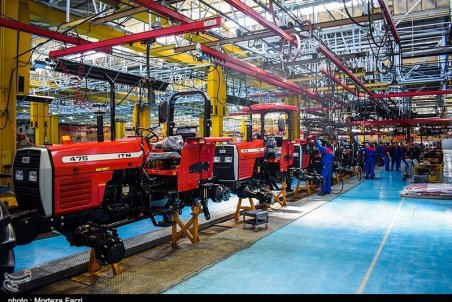 ‌حضور دلالان در بازار تراکتور/ وقتی تراکتور کارخانه و بازار ۱۸۲ میلیون تومان اختلاف قیمت دارد