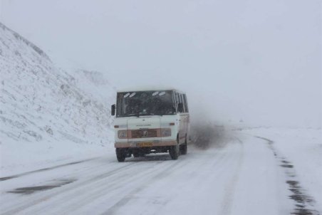 محور خلخال ـ پونل تا اطلاع ثانوی مسدود شد؛ اردبیل سردترین مرکز استان ایران