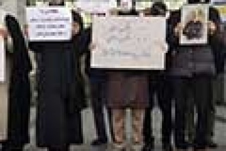 واکنش وزارت بهداشت به تجمع مخالفان واکسن