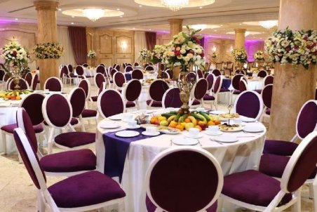 بازگشایی تالار‌های زنجان تنها با ۳۰ درصد ظرفیت/ تعطیلی ۲۶ تالار پذیرایی در زنجان