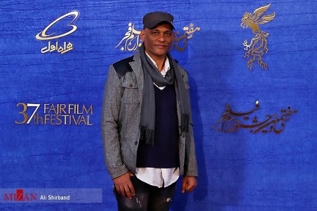 نادر فلاح: دست از سیمرغ جشنواره فجر کشیده‌ام/به زودی جلوی دوربین «زیرخاکی ۲» می‌روم