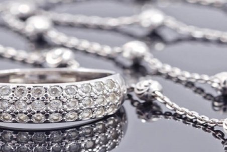 نقره جای معاملات طلا را در بازار مشهد گرفت