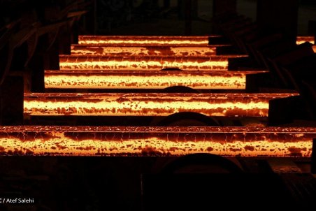 ارزانی خودرو و لوازم خانگی در گروی قیمت فولاد/ کشمکش وزارتخانه ها ادامه دارد!