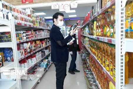 "‍ انجام بیش از ۱۸۰۰ مورد بازرسی از واحدهای صنفی گرمسار در سه ماهه گذشته"/ "بازرسی از ۲۳ فروشگاه زنجیره ای در شهرستان شاهرود"