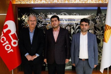 ادامه تغییرات مدیریتی در باشگاه تراکتور این بار در سکوت/ نصیرزاده رفت،‌ پورحسین معاون ورزشی شد