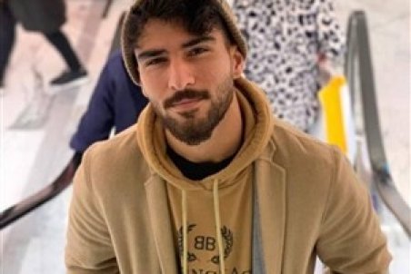 امیر عابدزاده: دلم برایت تنگ شده پدر/برای حمایت از حیوانات گیاه خوار شدم!