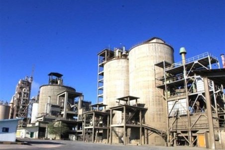 سریال ناتمام کمبود سیمان اهالی جزیره قشم‌ را کلافه کرده است