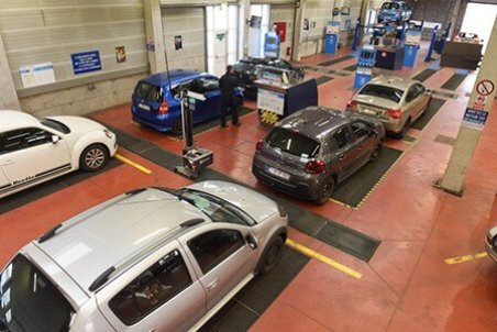 معاینه فنی خودرو چیست ؟ و چه کارهایی انجام می دهند؟