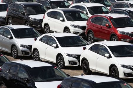 کاهش ۵۰ درصدی معاملات خودرو در اراک