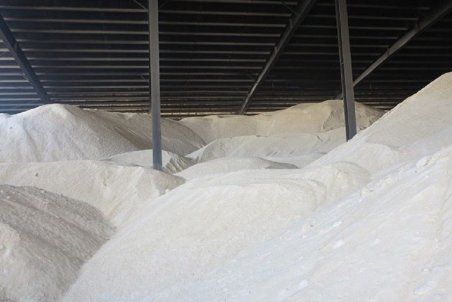 افزایش قیمت شکر در پی بی توجهی نهاد‌های نظارتی در بازار/ تولید شکر کمیاب شده یا دلال‌ها حریص‌تر شدند؟