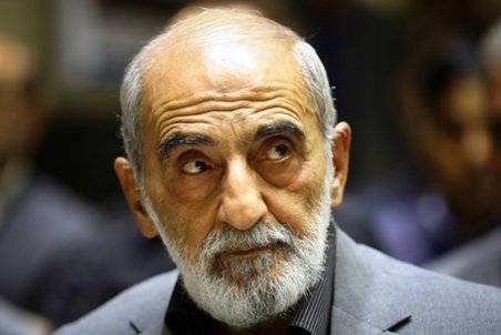 ماجرای غسال آیت‌الله مصباح؛ انتقاد شریعتمداری از توکلی