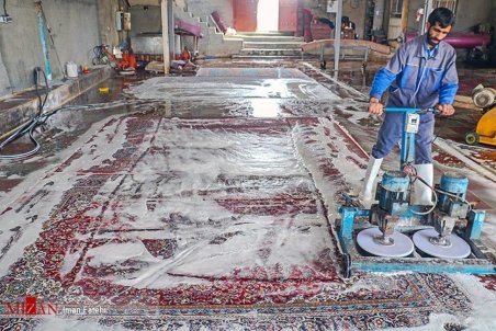 رکود ۷۰ درصدی در صنف قالیشویان/ مردم مراقب قالیشویی‌های غیرمجاز باشند