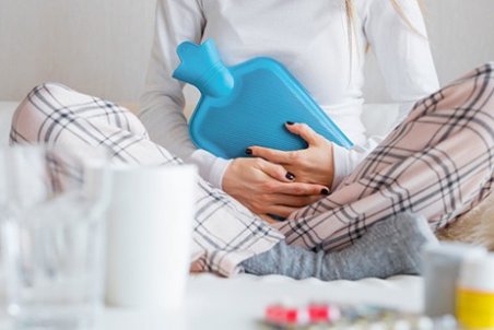 تغذیه در دوران قاعدگی؛ چی بخوریم، چی نخوریم؟