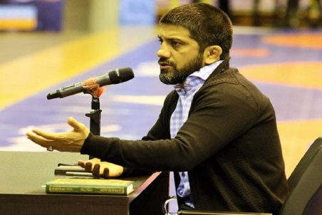 علیرضا دبیر: کشتی ایران با چالش اُفت کمیت کشتی گیران مواجه است