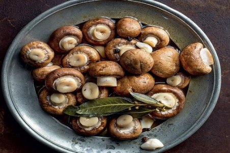 طرز تهیه ترشی قارچ درسته