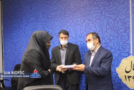قم| تجلیل و تکریم از بانوان شاغل در شرکت ملی پخش فرآورده‌های نفتی منطقه قم