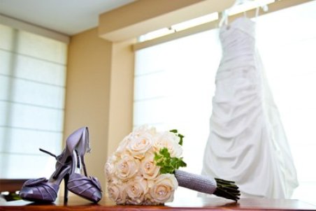 آشنایی با انواع لباس عروس + نکاتی برای انتخاب لباس عروس