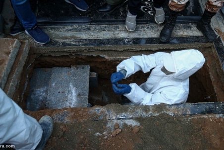 (ویدئو) سنگ مزار موقت علی انصاریان آماده شد